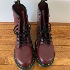 Dr. Martens The Original in with Bouncing Soles